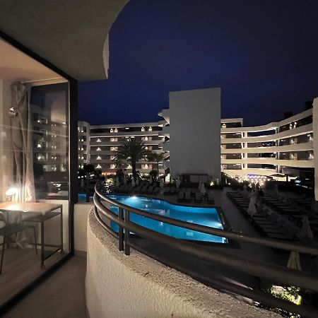 Luxury Apartment With Pool View 阿德耶 外观 照片