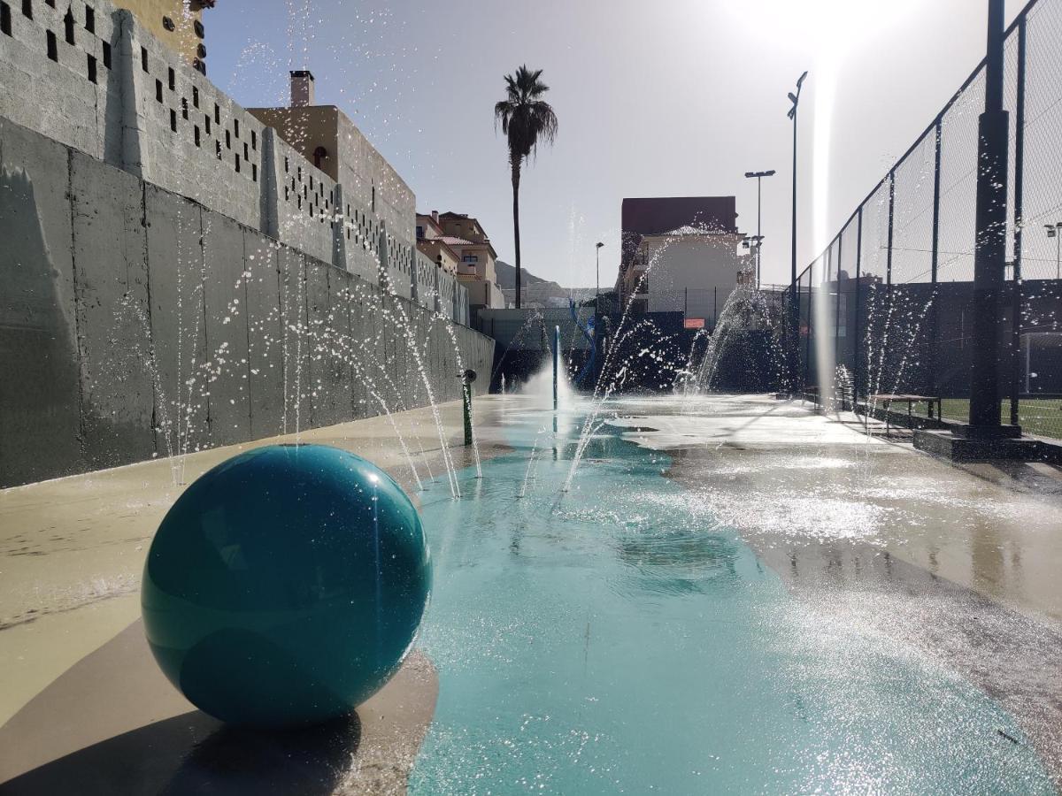Luxury Apartment With Pool View 阿德耶 外观 照片